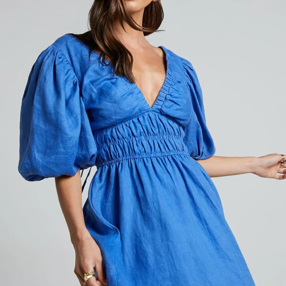 NEW Amalie the Label by Showpo Khaila LInen Lunge Puff Sleeve Mini Dress in Blue - Picture 8 of 11